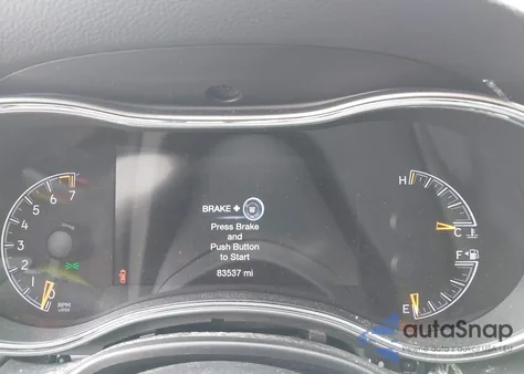 2018 Jeep Grand Cherokee Laredo 4X4 z USA, uszkodzony, nr VIN 1C4RJFAG8JC279314